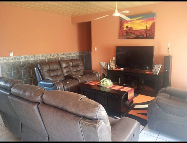 3 BEDROOM SECTIONAL TITLE FOR SALE IN BERTON PARK